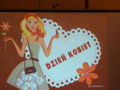 Slajd z grafiką kobiety w sukience i napisem Dzień Kobiet